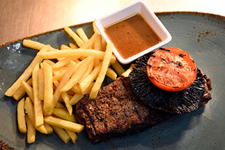 Enjoy great freshly prepared food such as classic dishes as Steak and Chips