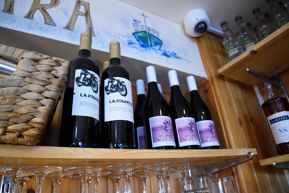 Sea Breezes Restaurant in Portree has an extensive drinks menu with wine gin and whisky